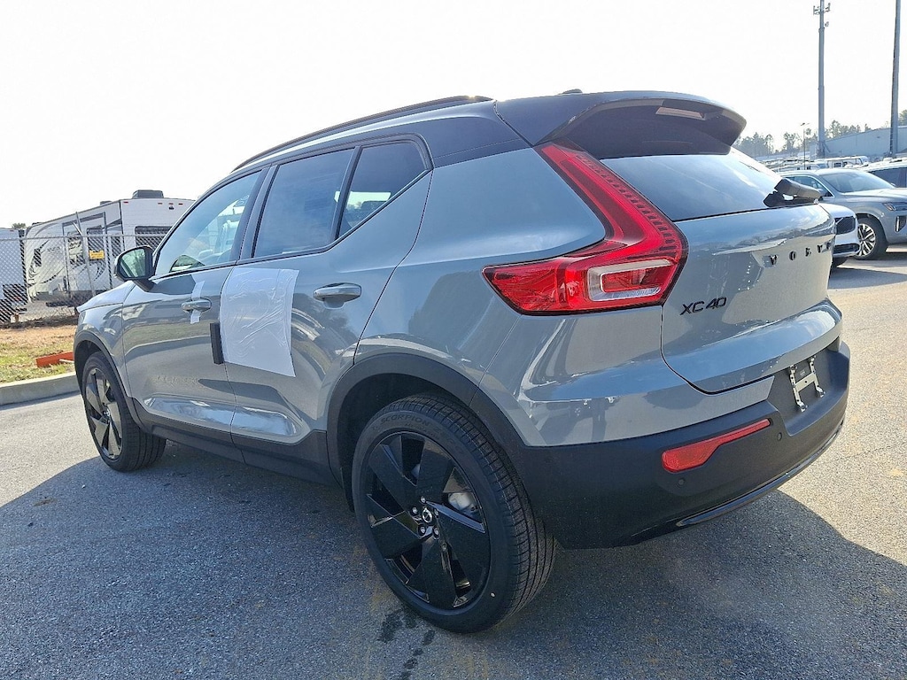 New 2026 Volvo XC40 B5 Ultra Black Edition SUV