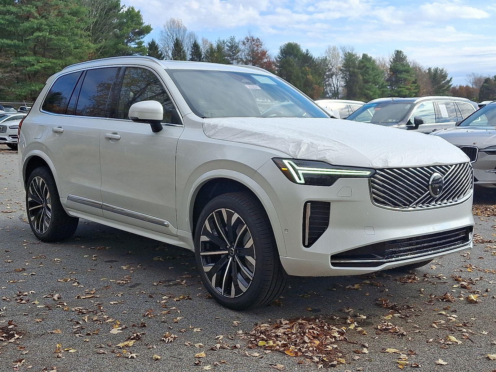 2026 Volvo XC90 Plus's photo