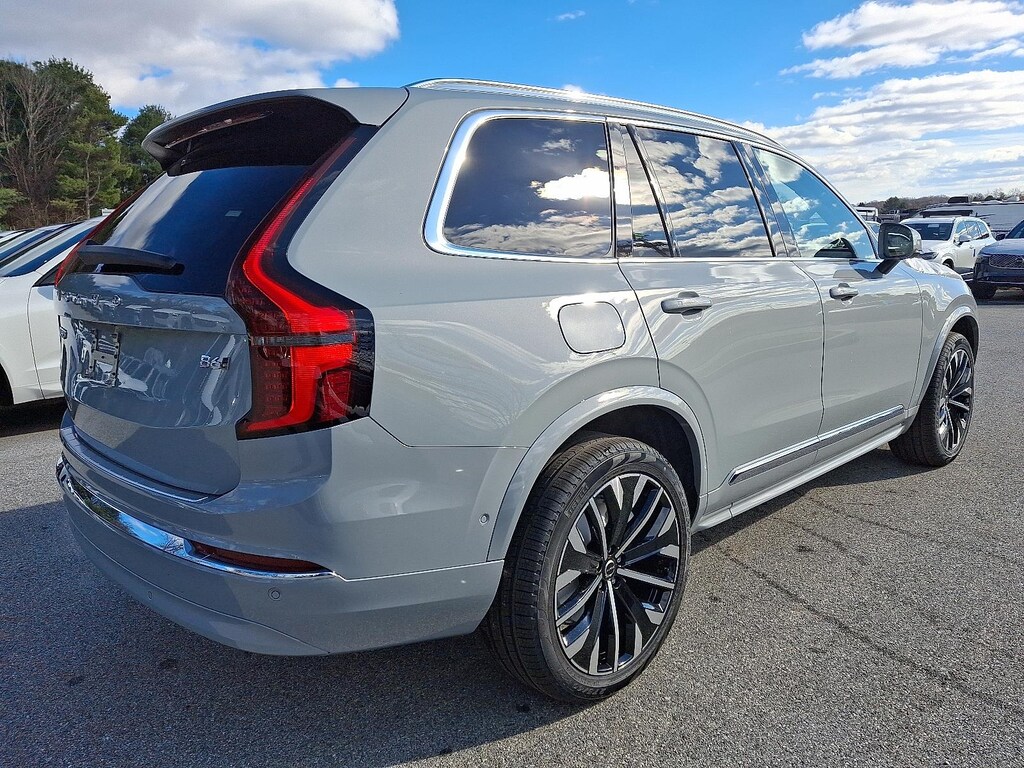New 2026 Volvo XC90 B6 Plus 7-Seater SUV