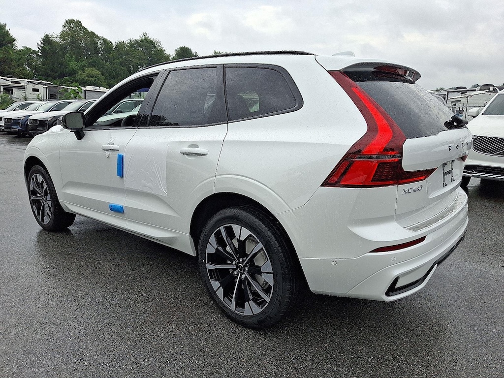 New 2026 Volvo XC60 B5 Plus SUV