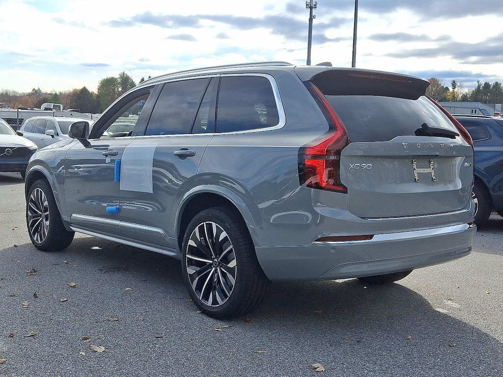 New 2026 Volvo XC90 B6 Plus 7-Seater SUV