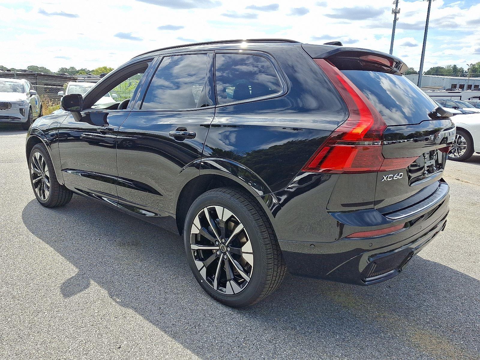2026 Volvo XC60 Hybrid T8 Plus photo 3