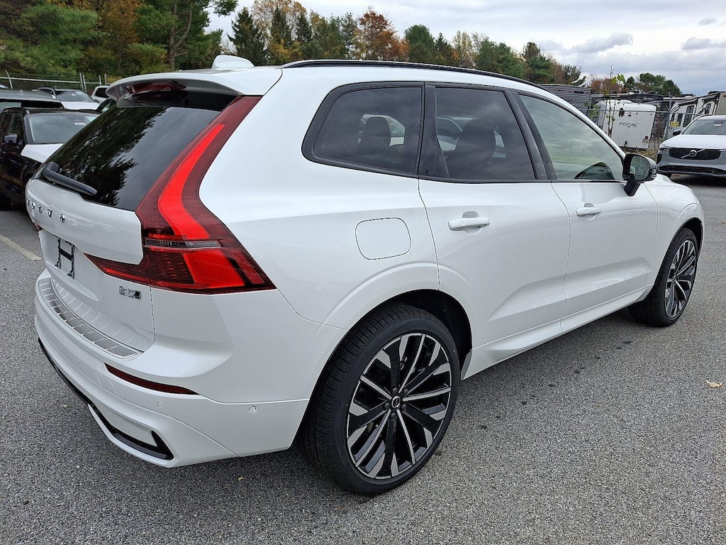 New 2026 Volvo XC60 B5 Ultra SUV
