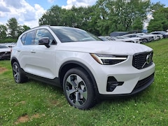 2026 Volvo XC40 B5 Plus AWD SUV