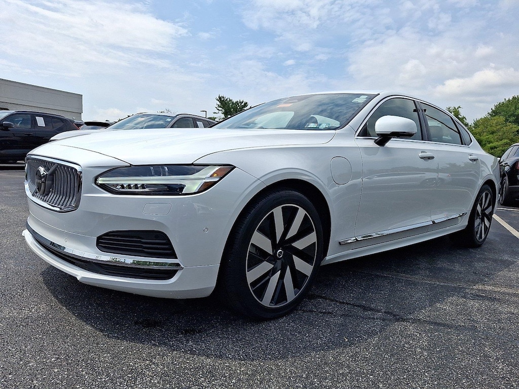 Certified 2024 Volvo S90 Recharge Plug-In Hybrid Ultimate Sedan
