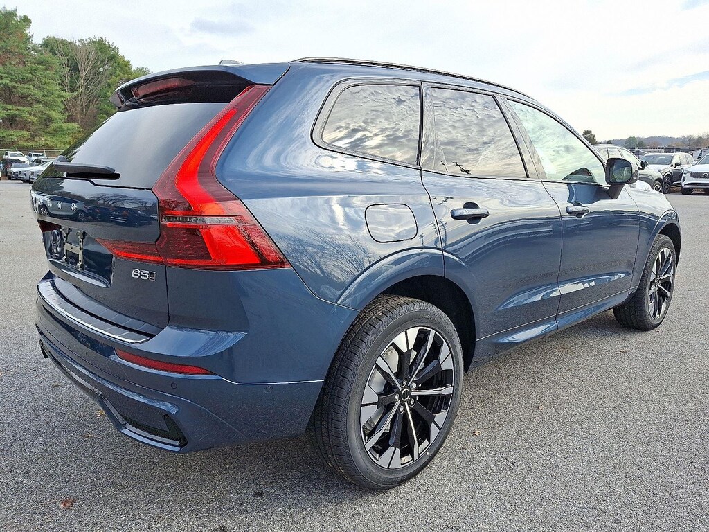 New 2026 Volvo XC60 B5 Plus SUV