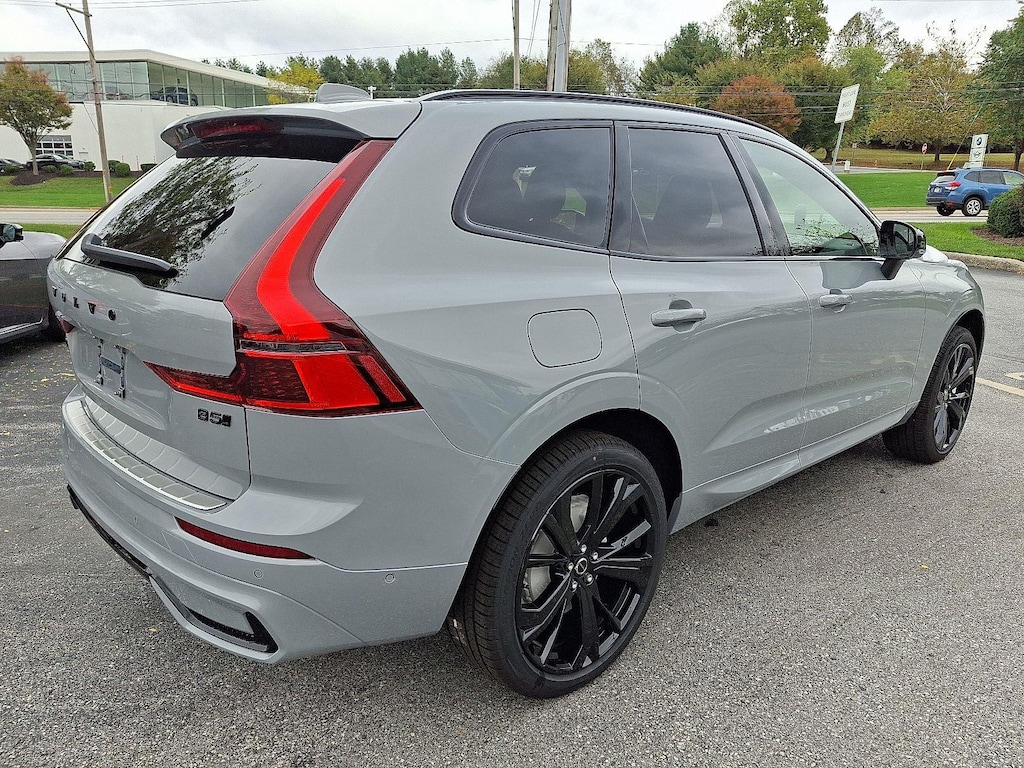 New 2026 Volvo XC60 B5 Ultra Black Edition SUV
