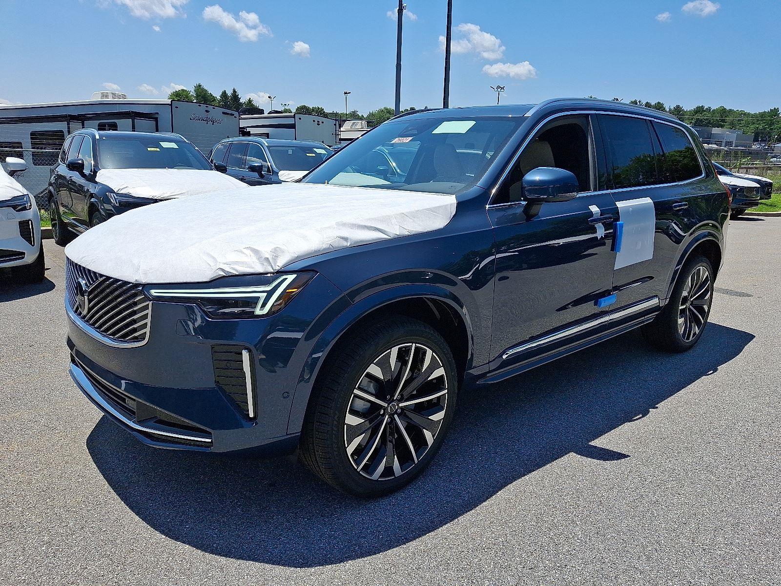 2026 Volvo XC90 Plus photo 2
