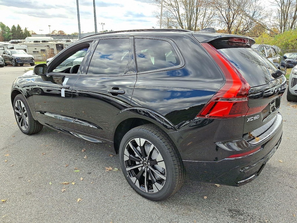 New 2026 Volvo XC60 plug-in hybrid T8 Plus SUV
