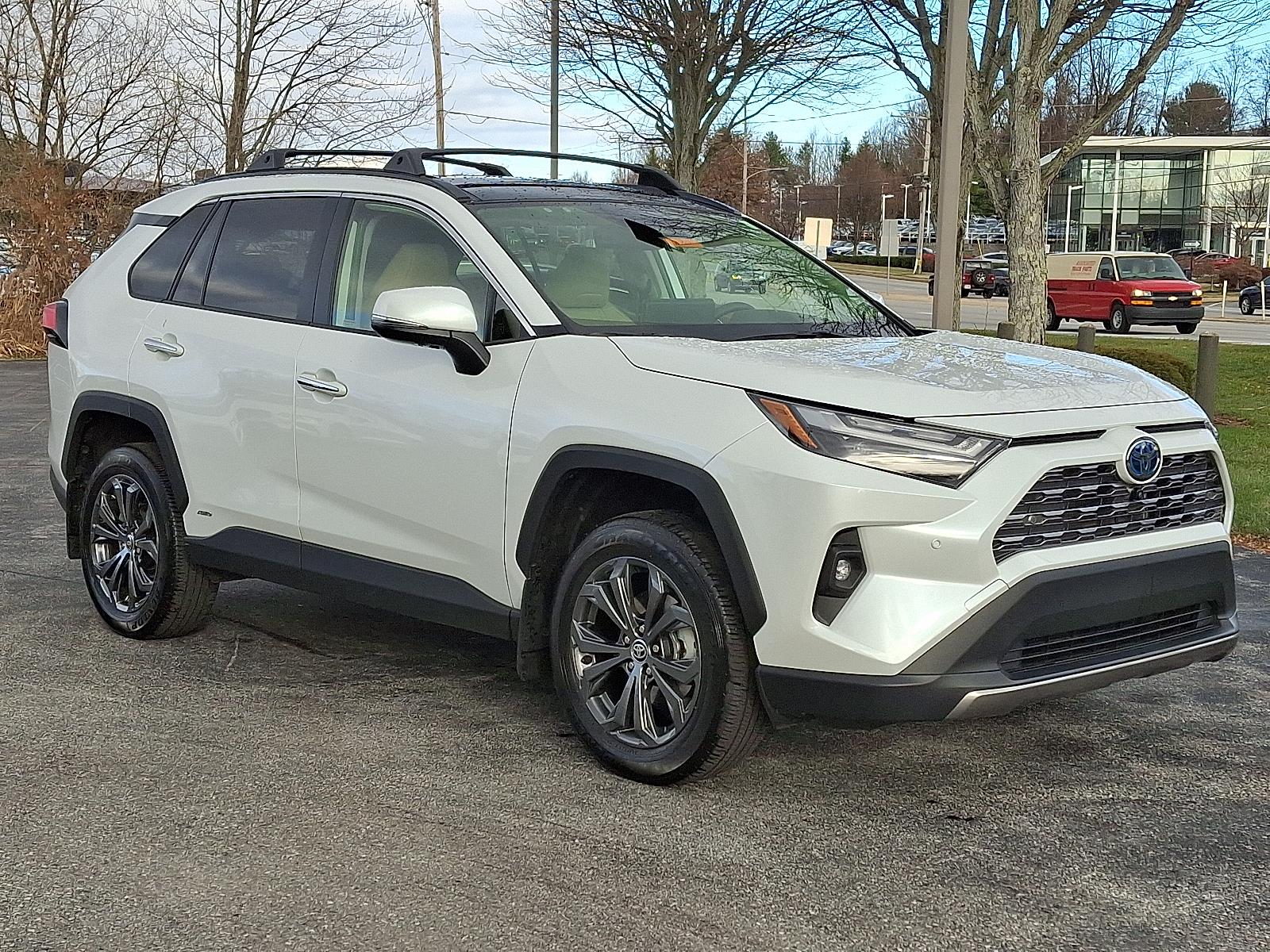 2023 Toyota RAV4 Limited's photo