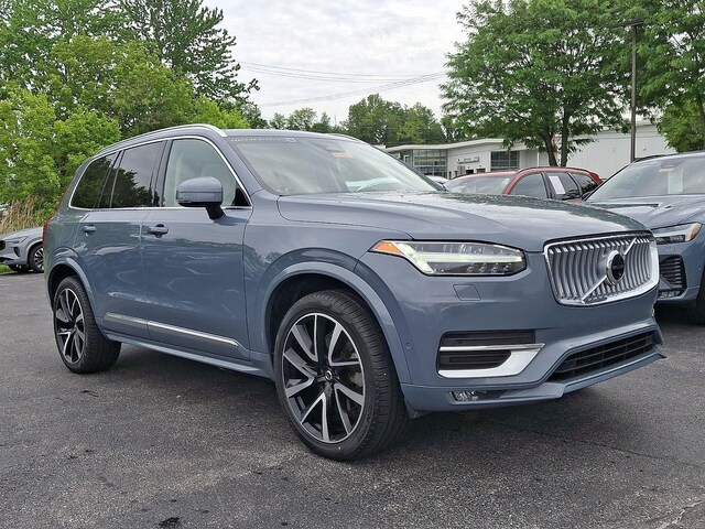 2023 Volvo XC90 Plus SUV