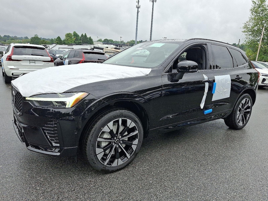 New 2026 Volvo XC60 B5 Plus SUV