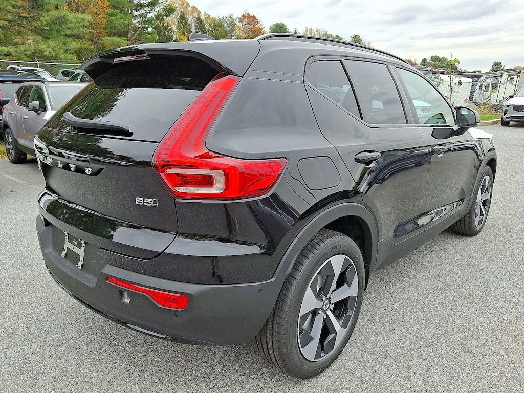 New 2026 Volvo XC40 B5 Plus SUV