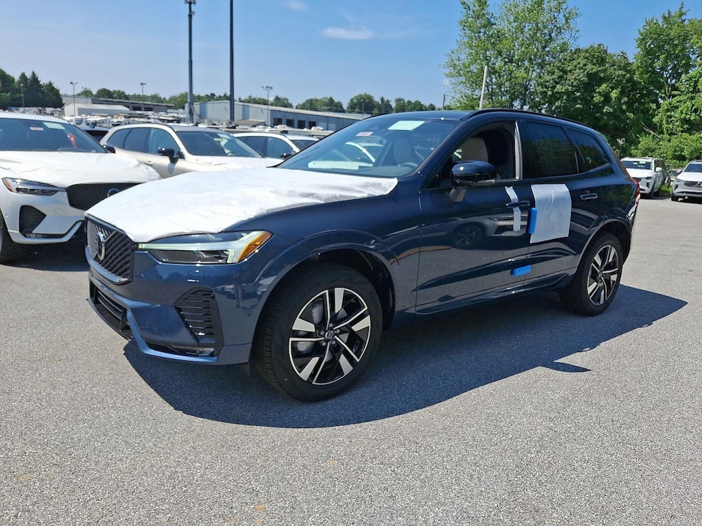 New 2026 Volvo XC60 B5 Plus SUV