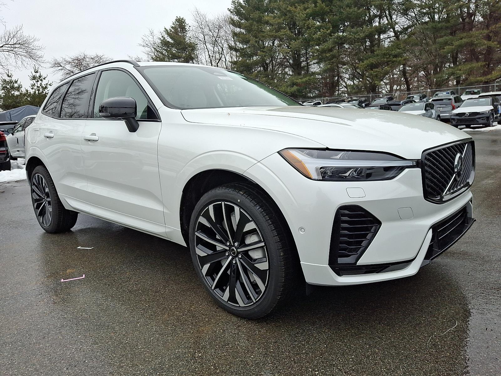 2026 Volvo XC60 plug-in hybrid