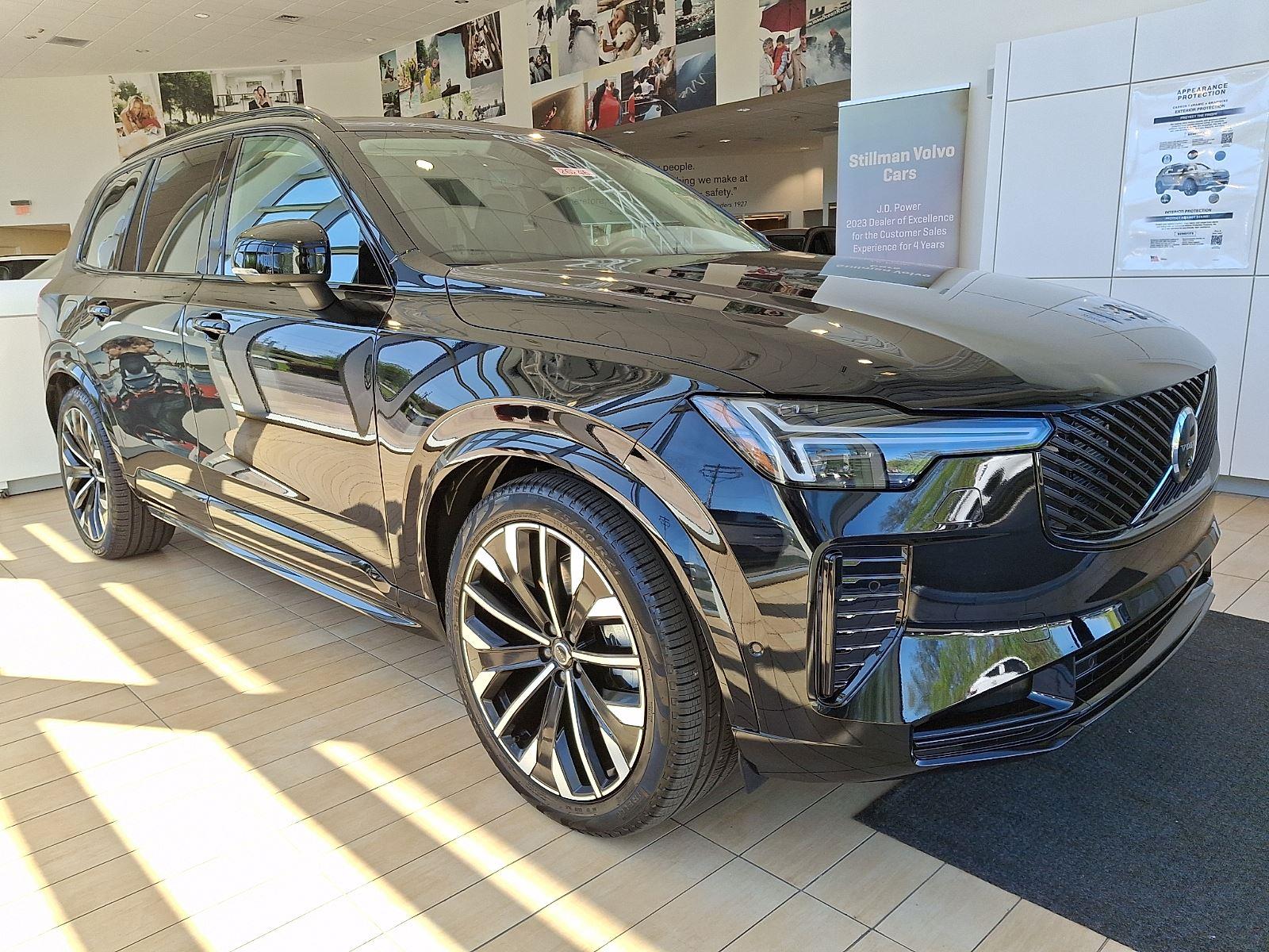 2026 Volvo XC90 T8 Recharge Ultra Dark 6-Seater 4WD's photo