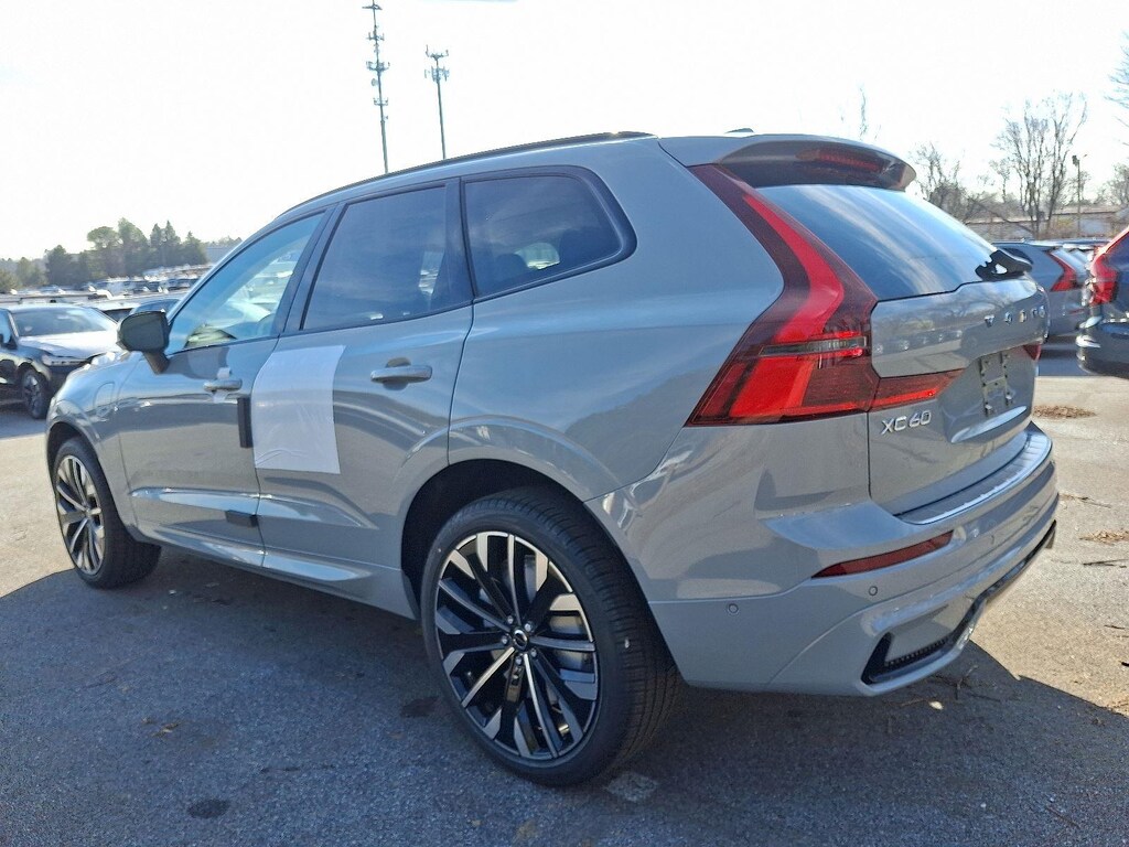 New 2026 Volvo XC60 plug-in hybrid T8 Ultra SUV
