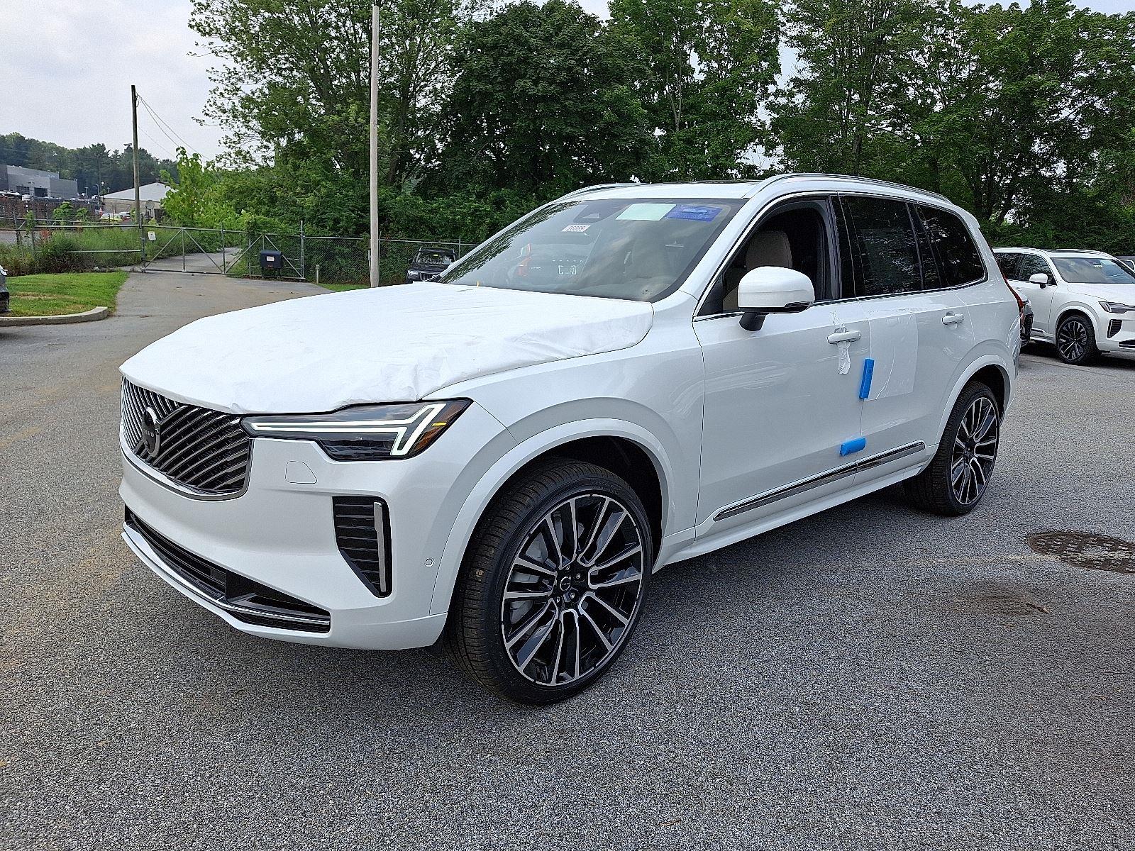 2026 Volvo XC90 Plus photo 2