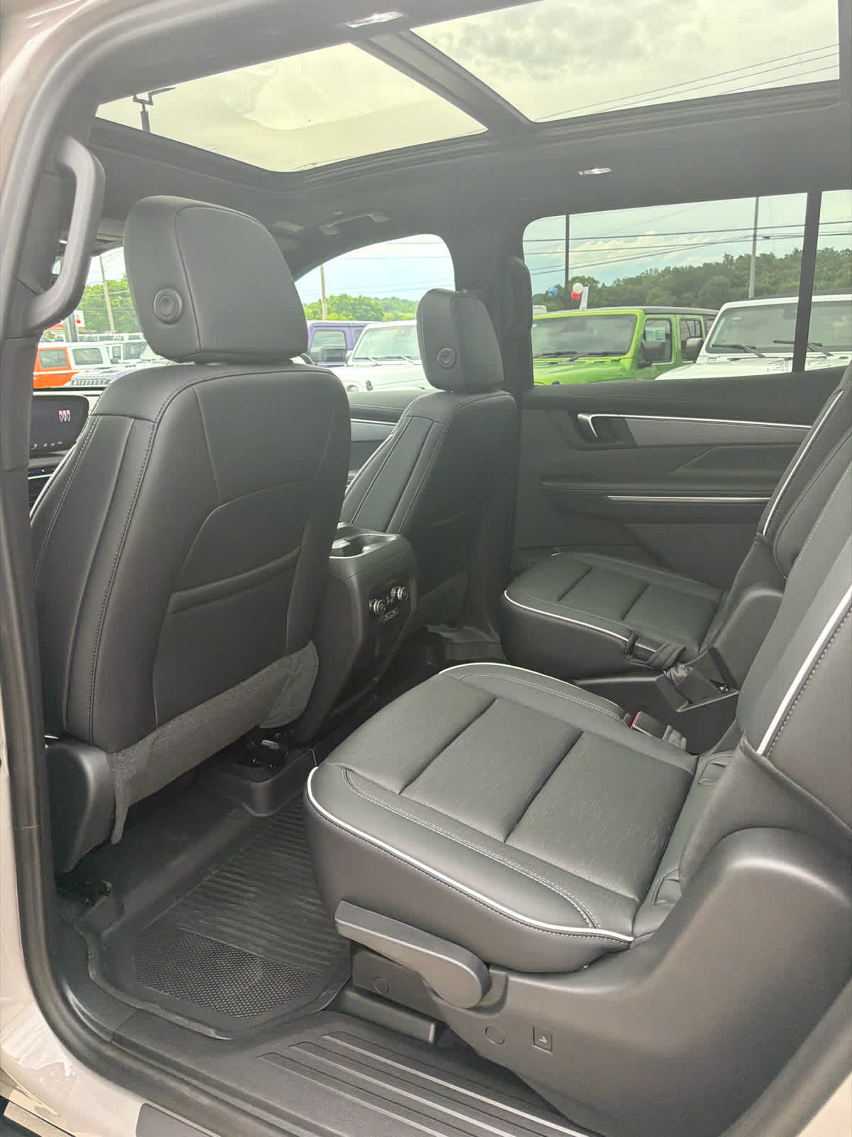 2026 Buick Enclave Sport Touring - Photo 13
