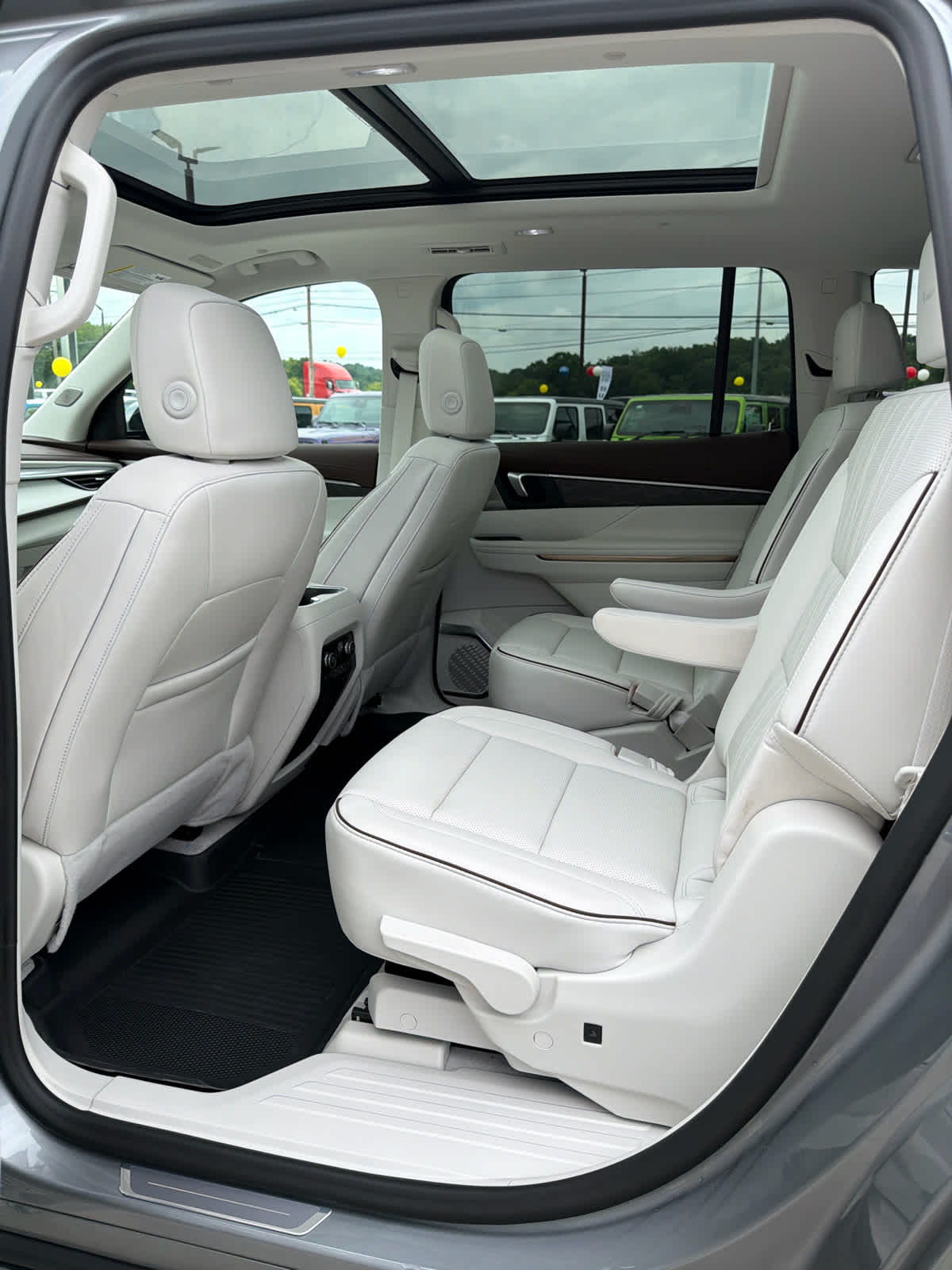 2026 Buick Enclave Avenir - Photo 13