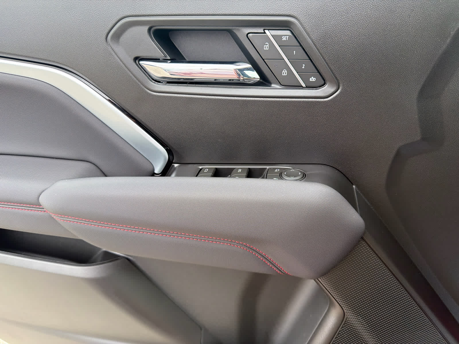 2026 Chevrolet Colorado Z71 - Photo 19