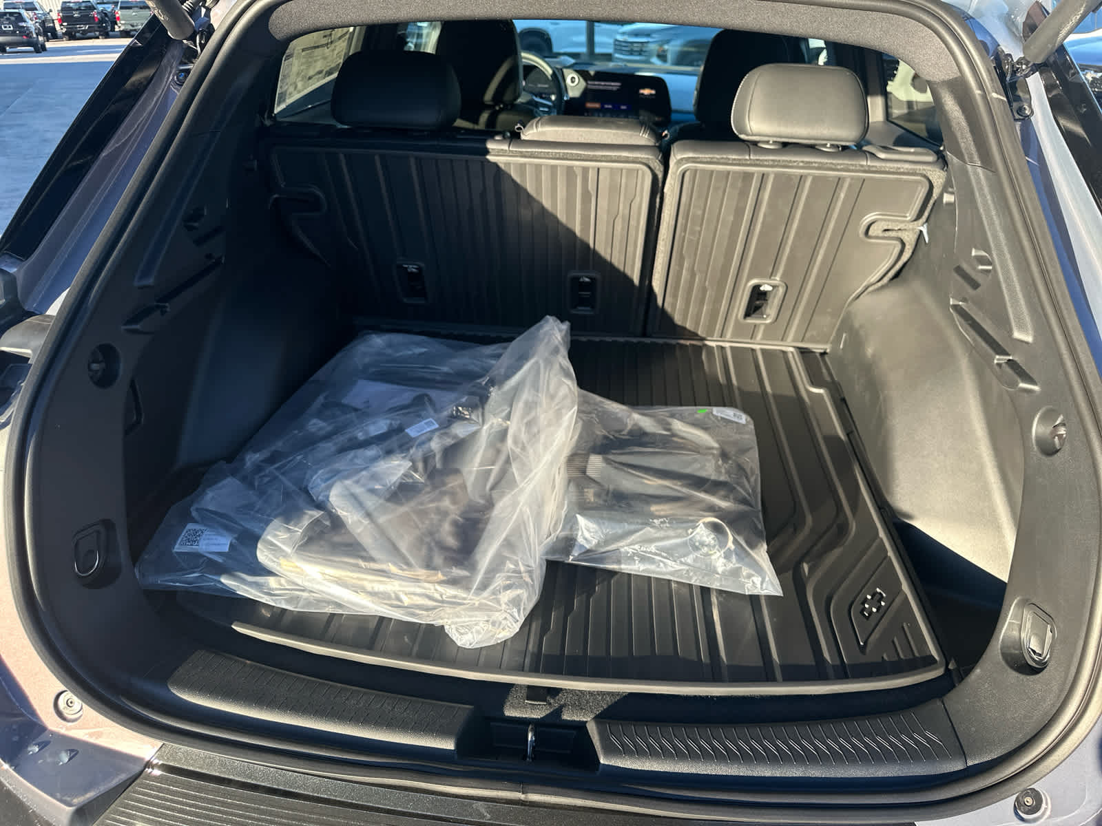2026 Chevrolet Equinox EV 2LT - Photo 23