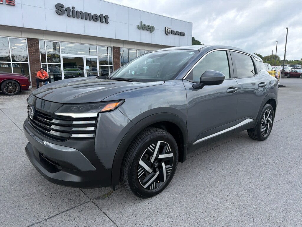 Used 2025 Nissan Kicks SV SUV