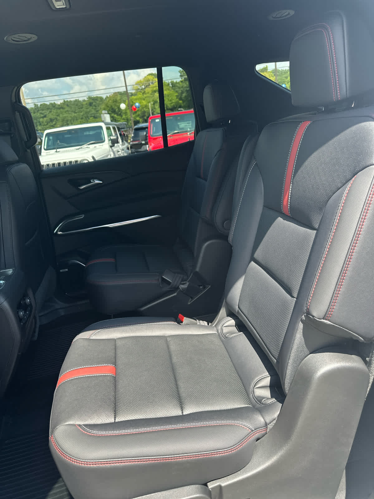 2026 Chevrolet Traverse RS - Photo 12