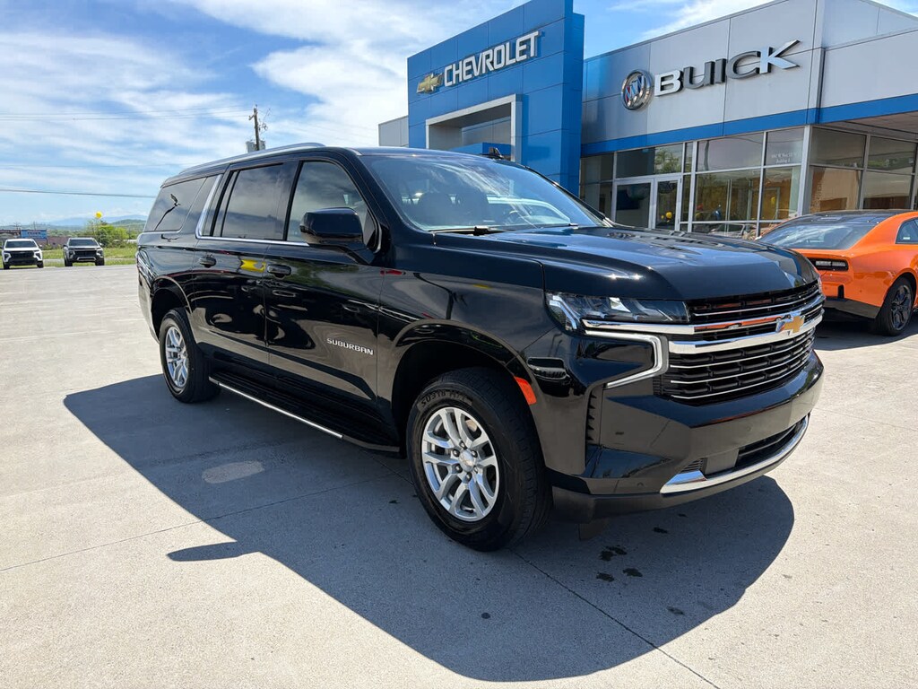 Used 2024 Chevrolet Suburban LT SUV