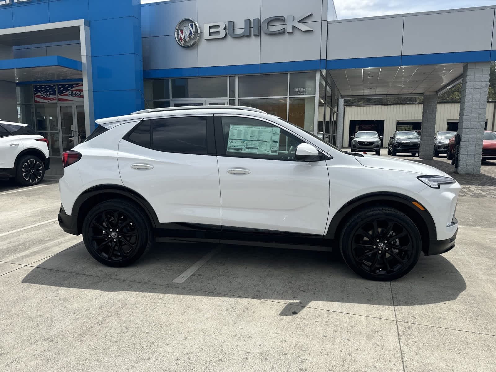 2024 Buick Encore GX Sport Touring photo 3