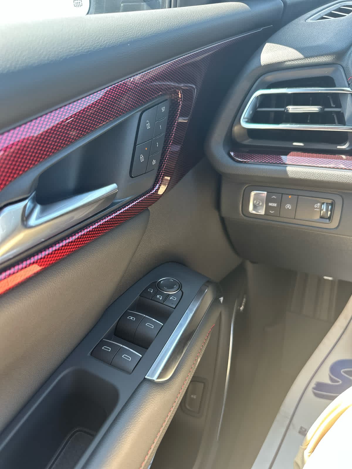 2026 Chevrolet Traverse RS - Photo 18