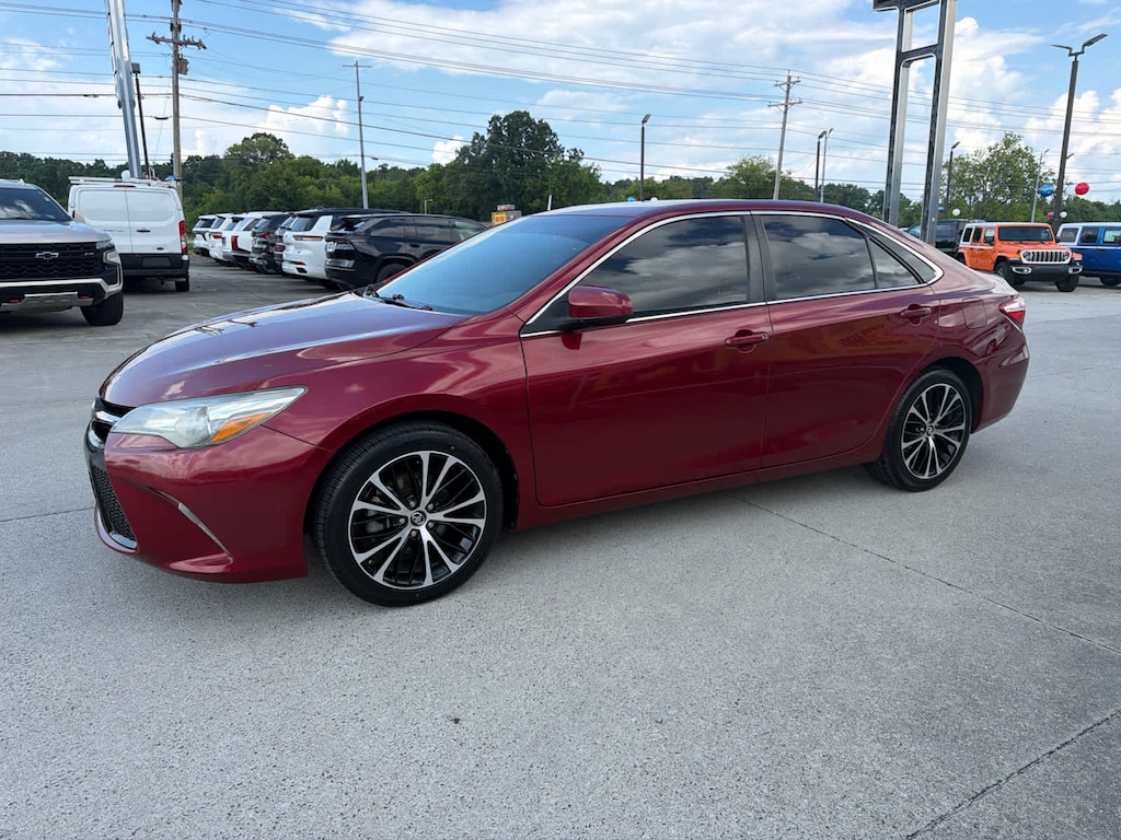 Used 2017 Toyota Camry XLE Sedan