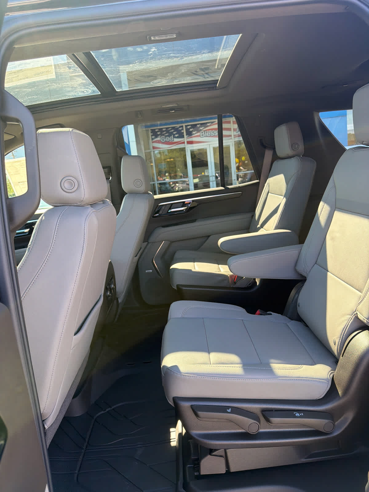 2026 Chevrolet Tahoe LT - Photo 11