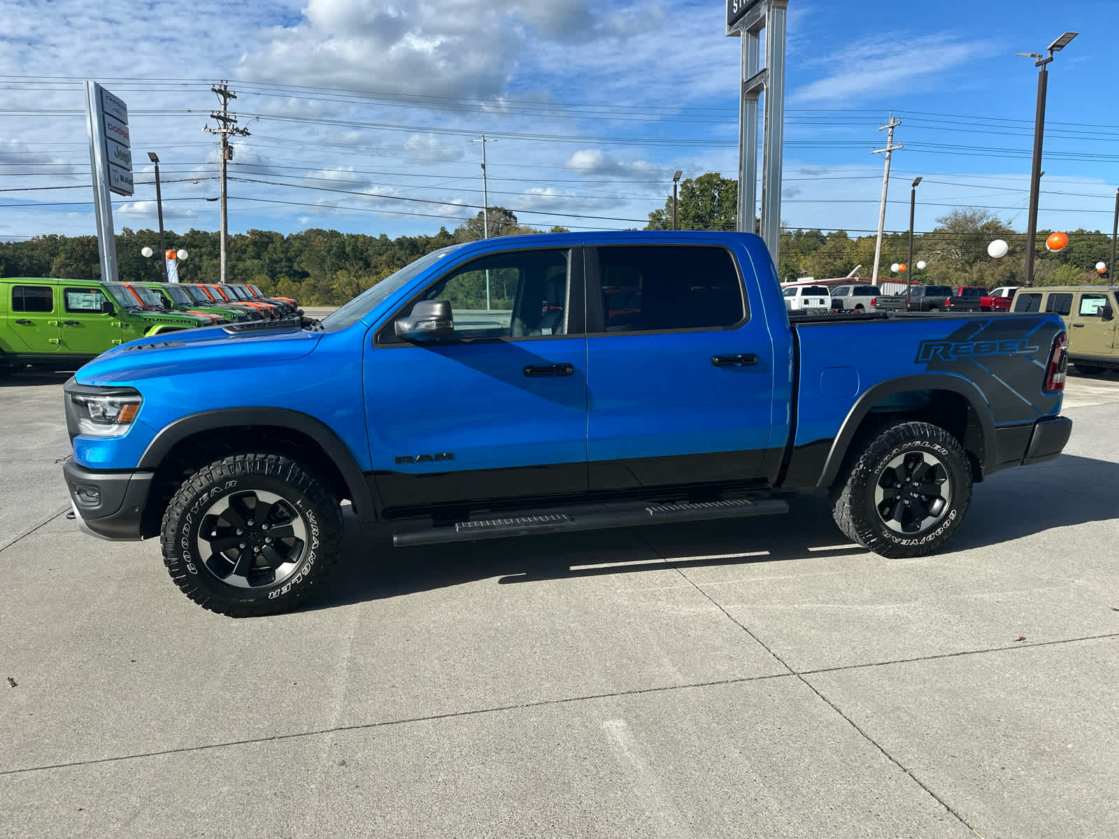 2023 Ram 1500 Rebel photo 2