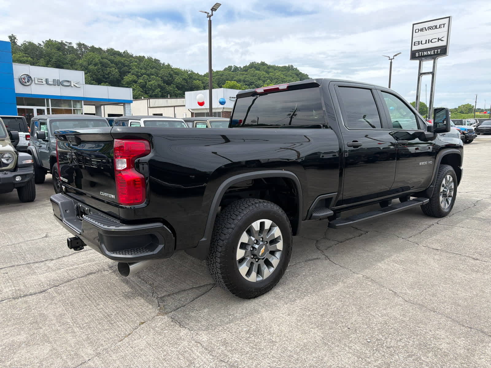 2026 Chevrolet Silverado 2500 HD Custom - Photo 6