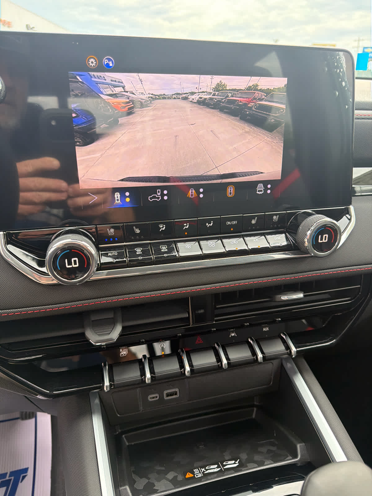 2026 Chevrolet Colorado Z71 - Photo 17