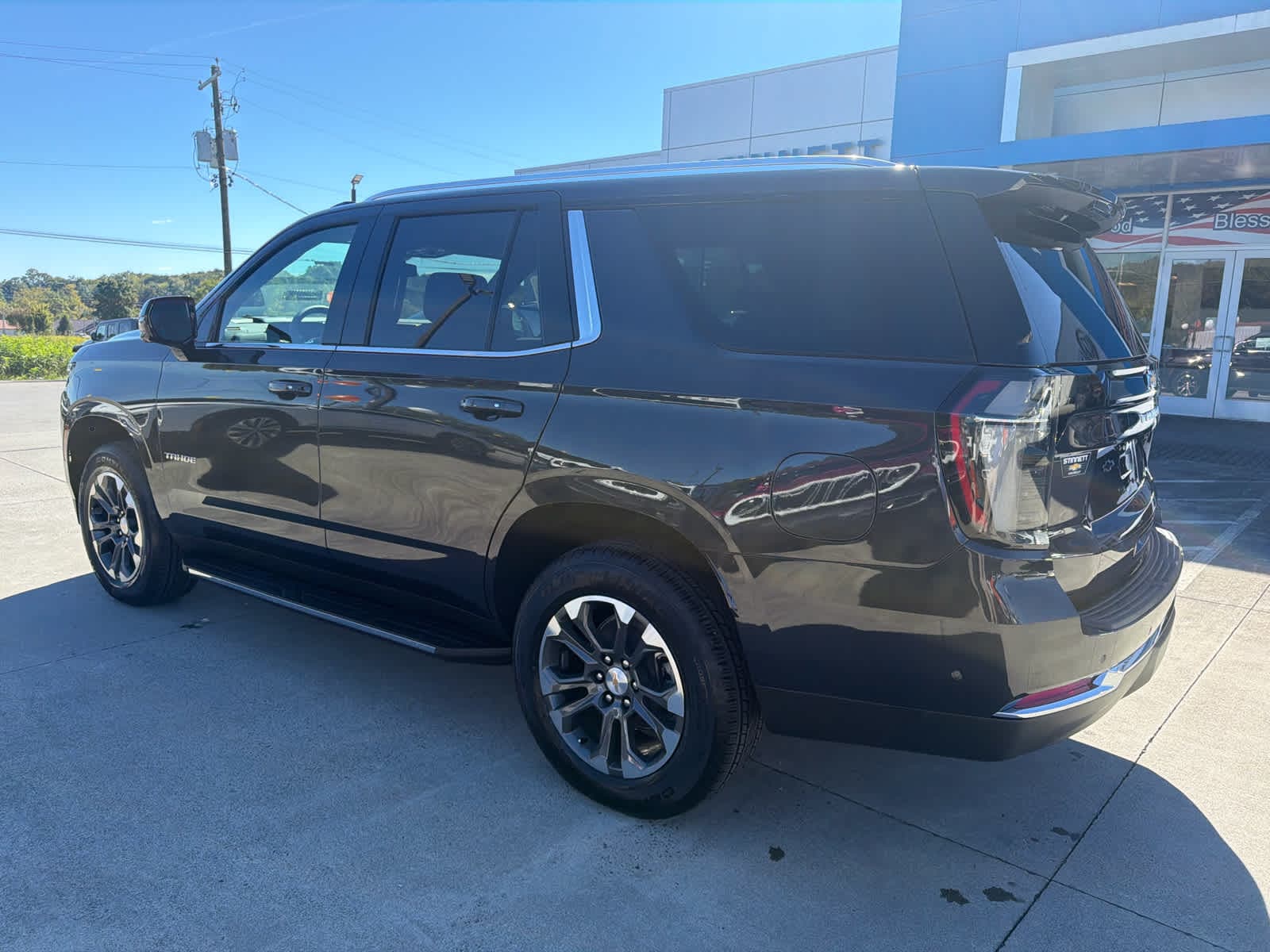 2026 Chevrolet Tahoe LT - Photo 6