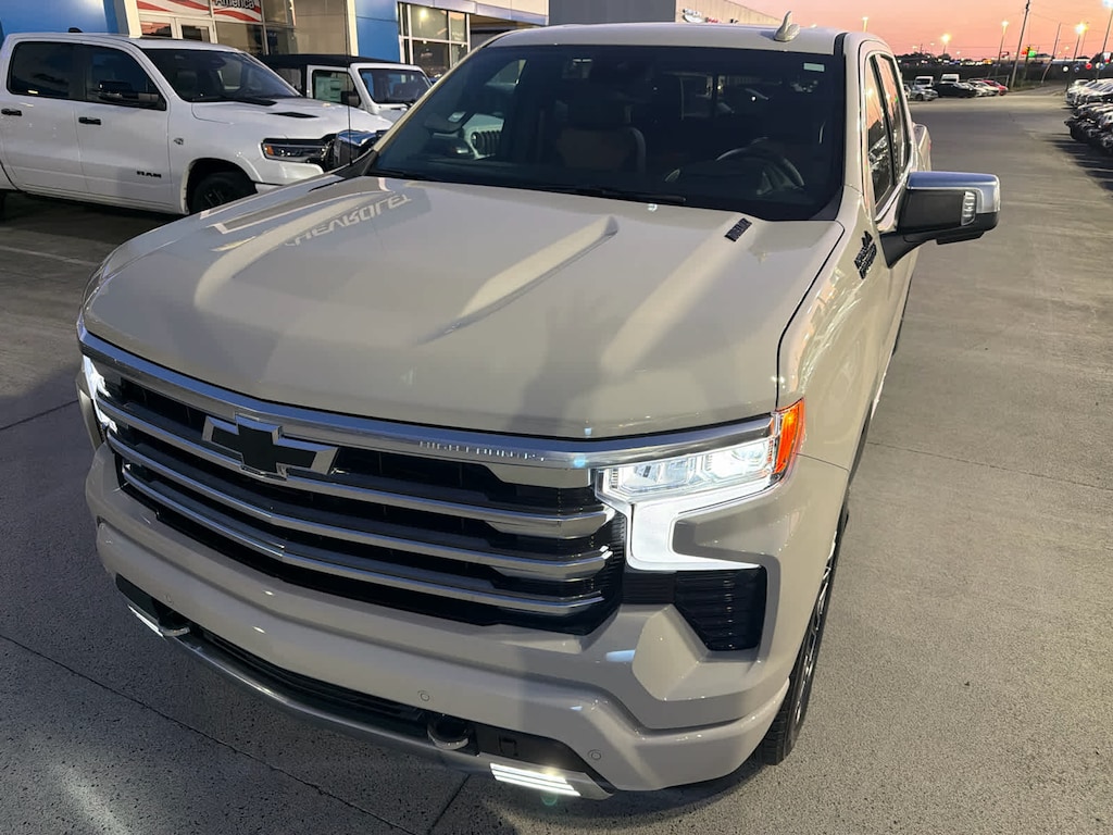 New 2026 Chevrolet Silverado 1500 High Country Truck