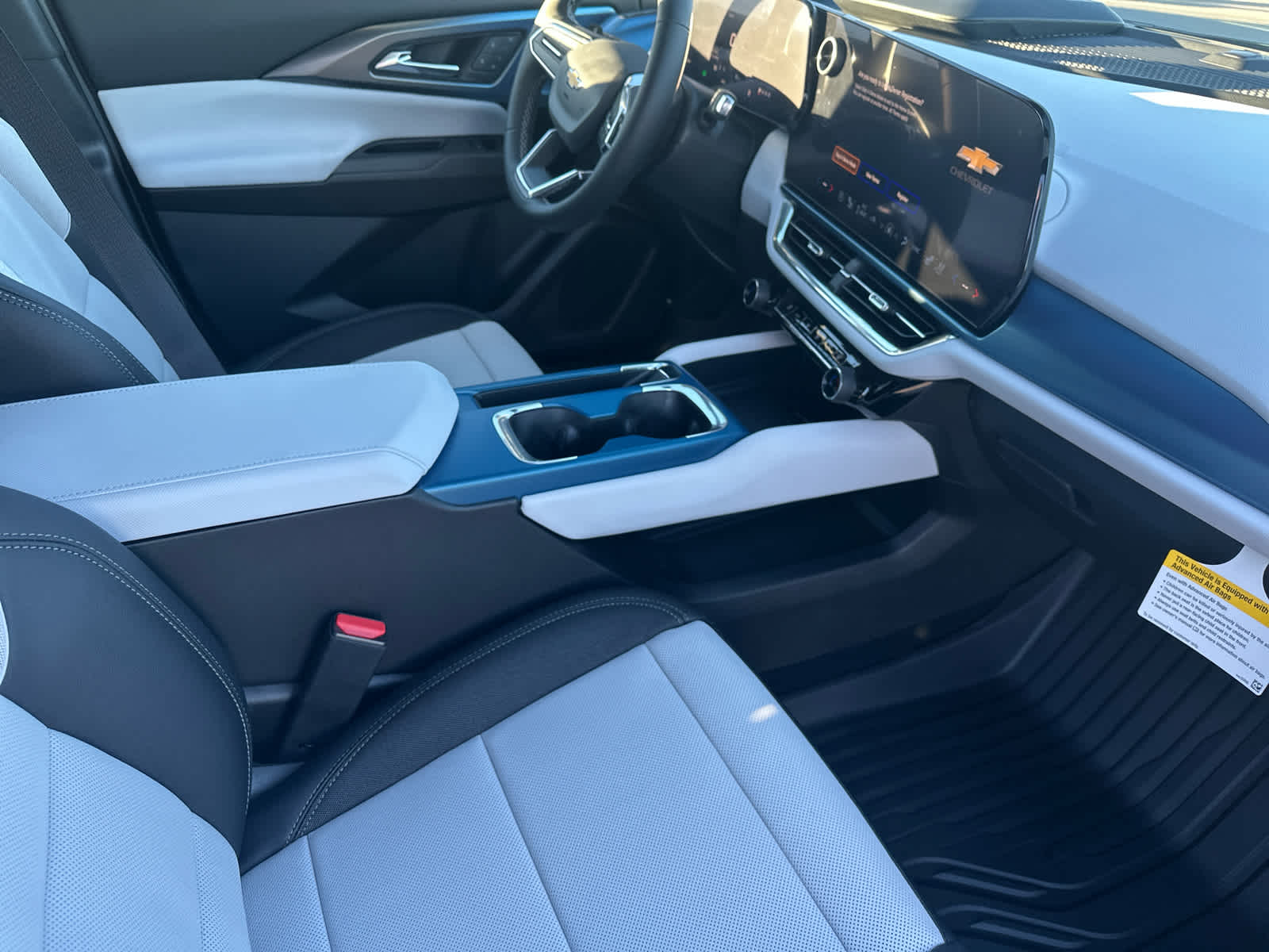 2026 Chevrolet Equinox EV 2LT - Photo 19