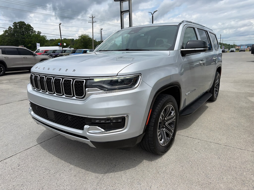 Used 2024 Jeep Wagoneer Series II SUV