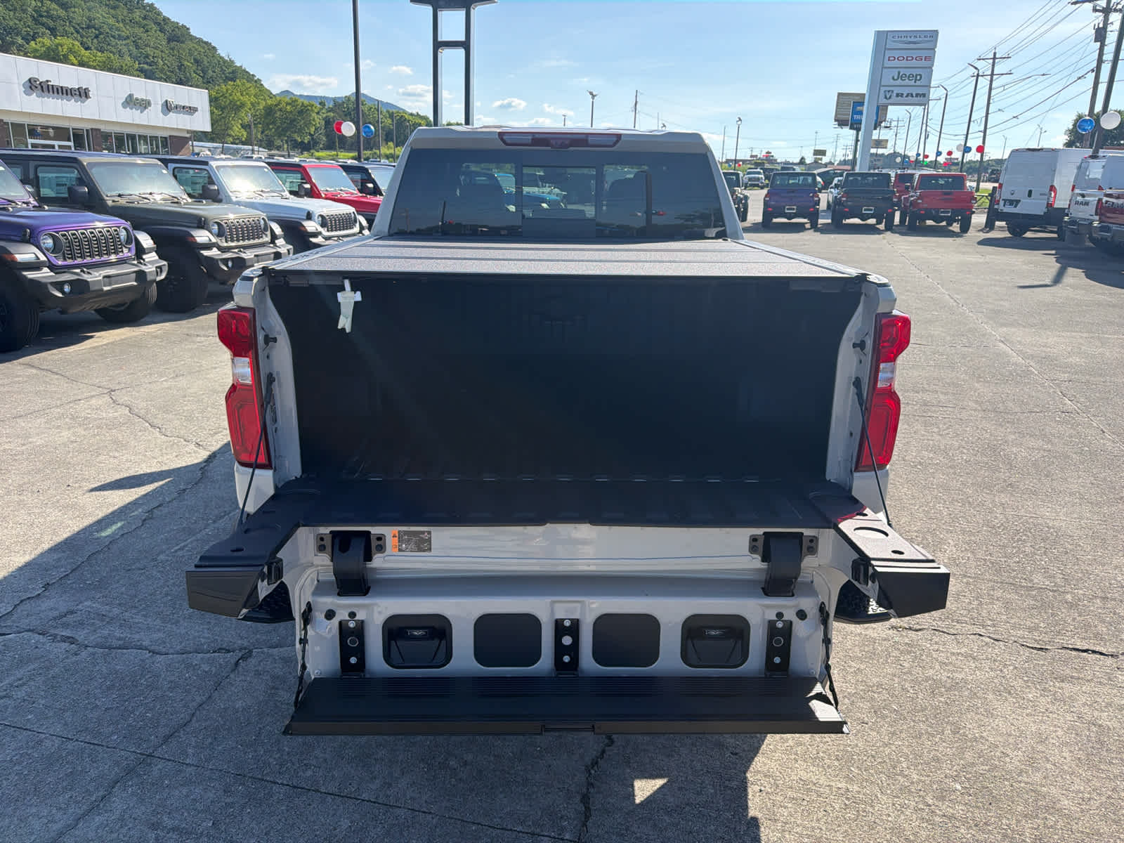 2026 Chevrolet Silverado 1500 High Country - Photo 9