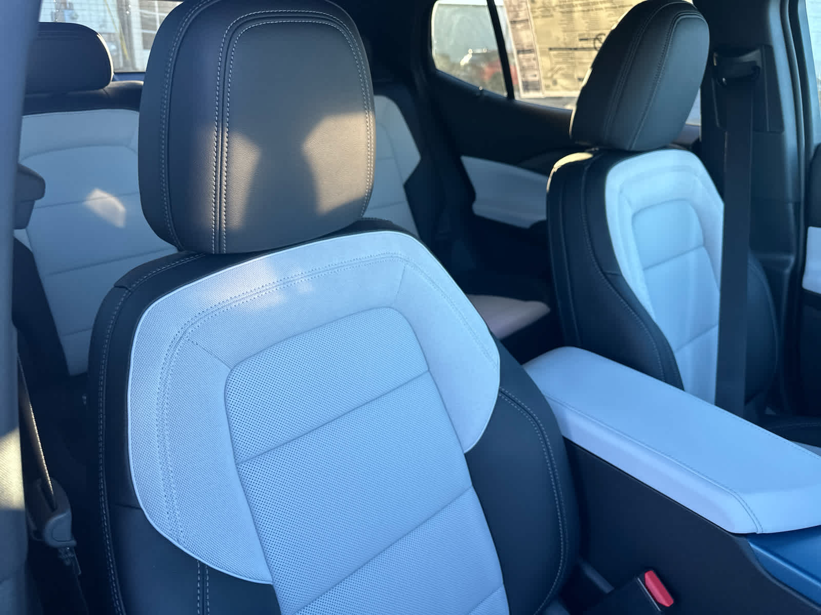 2026 Chevrolet Equinox EV 2LT - Photo 18