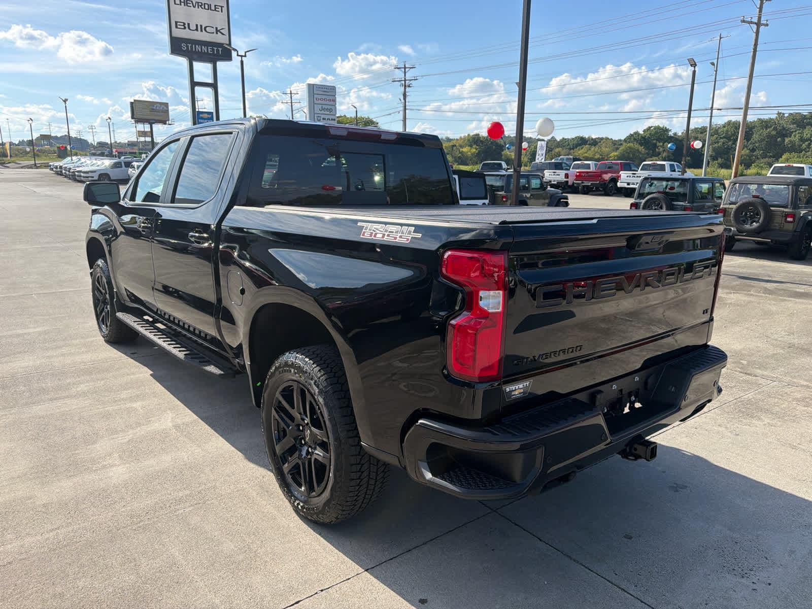 2026 Chevrolet Silverado 1500 LT Trail Boss - Photo 8