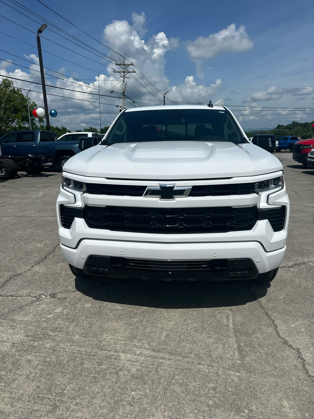 2026 Chevrolet Silverado 1500 RST photo 3