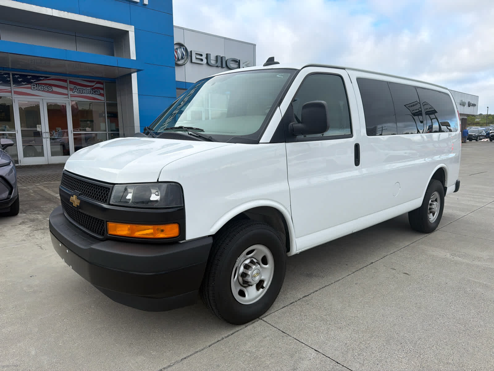 2023 Chevrolet Express Passenger LS
