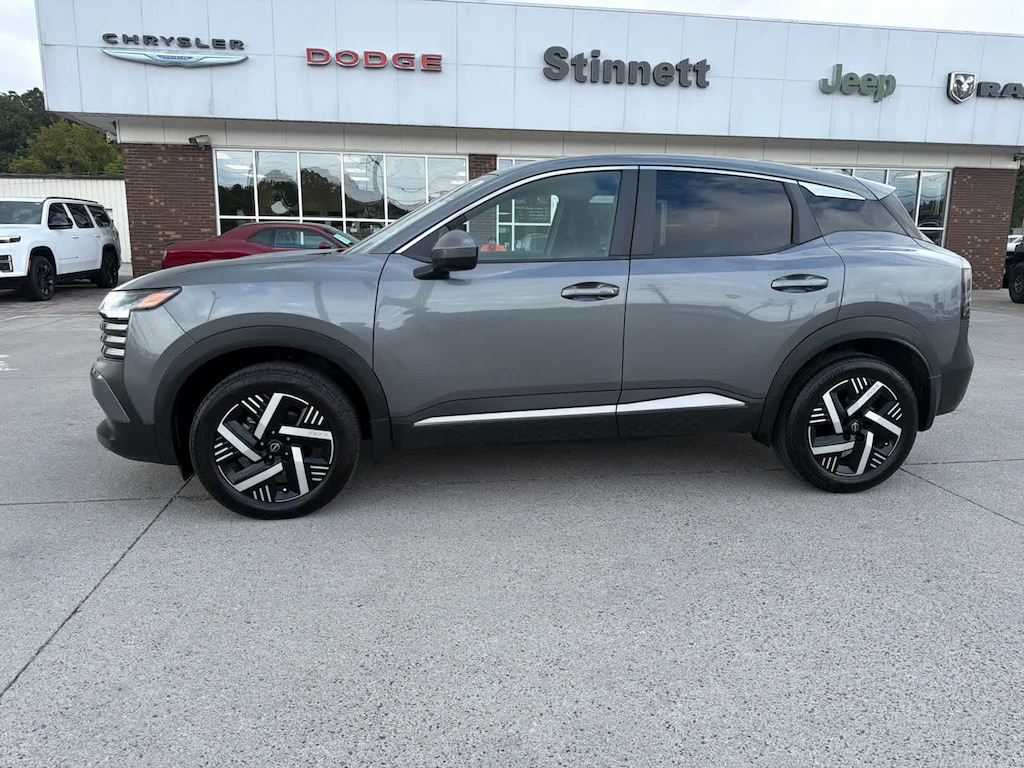 Used 2025 Nissan Kicks SV SUV