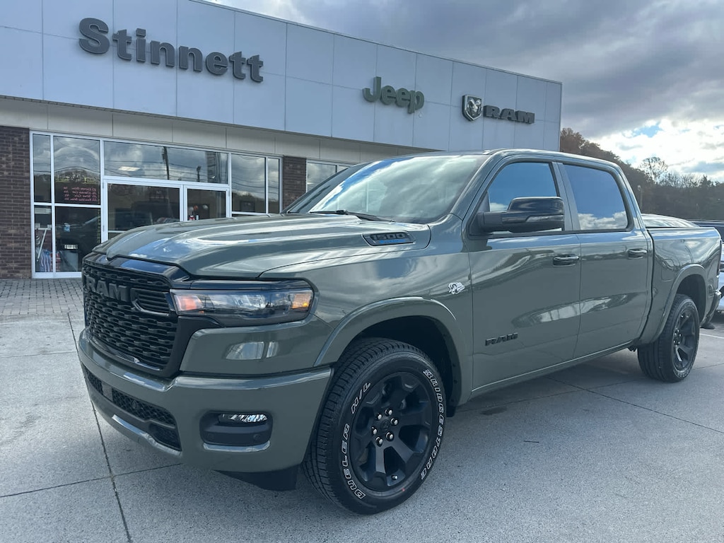 New 2026 Ram 1500 BIG HORN CREW CAB 4X4 5'7 BOX Pickup