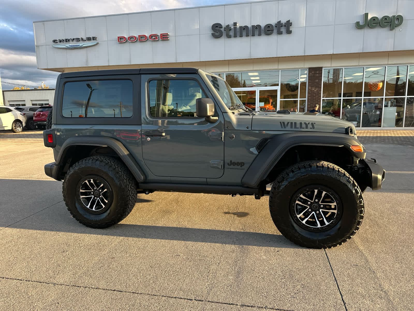 2025 Jeep Wrangler Willys photo 2
