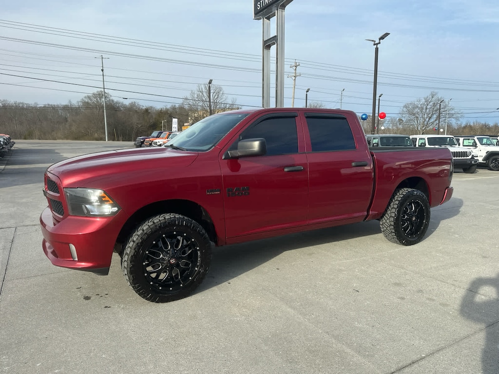 Used 2013 Ram 1500 Express 4WD Crew Cab 140.5 4WD Crew Cab 140.5