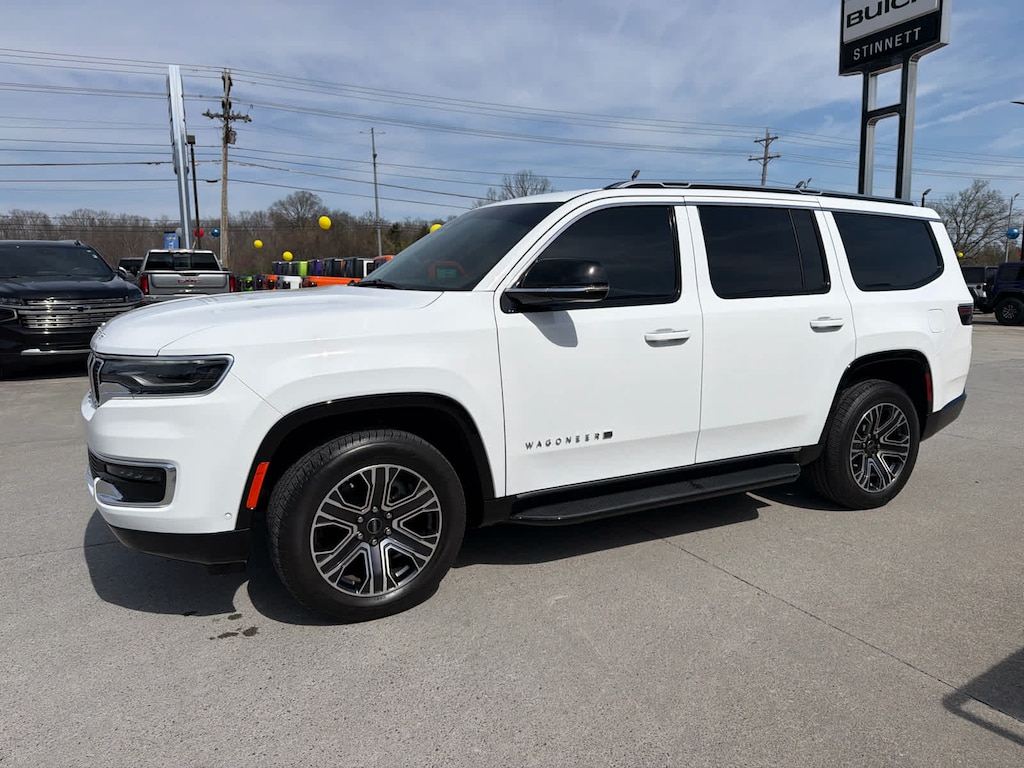 Used 2025 Jeep Wagoneer 4x4